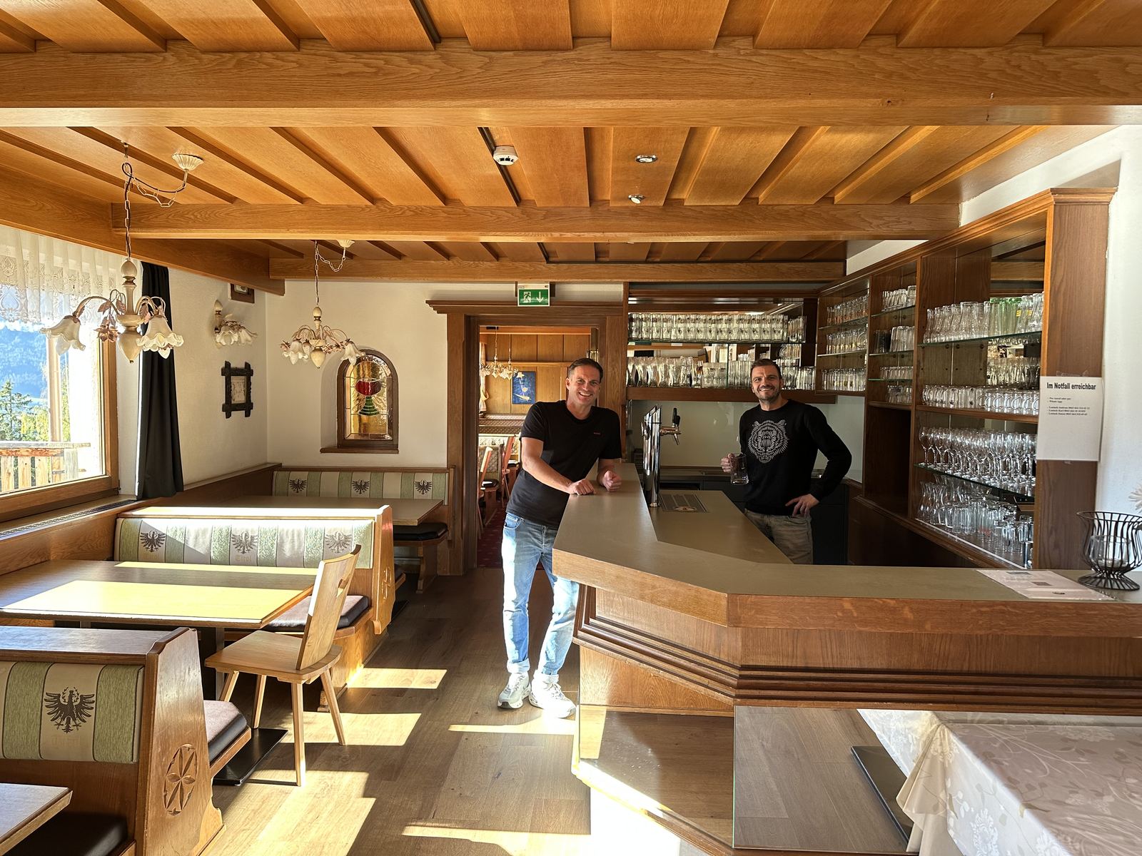 Hauseigene Bar bei Haus Sonneck in Jerzens im Pitztal Hauseigene Bar bei Haus Sonneck in Jerzens im Pitztal